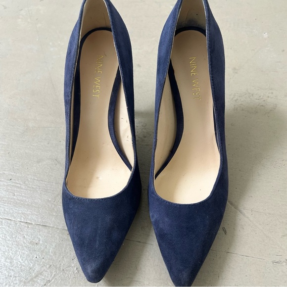 Nine West Blue Stiletto Heels Classic Design - Picture 3 of 6